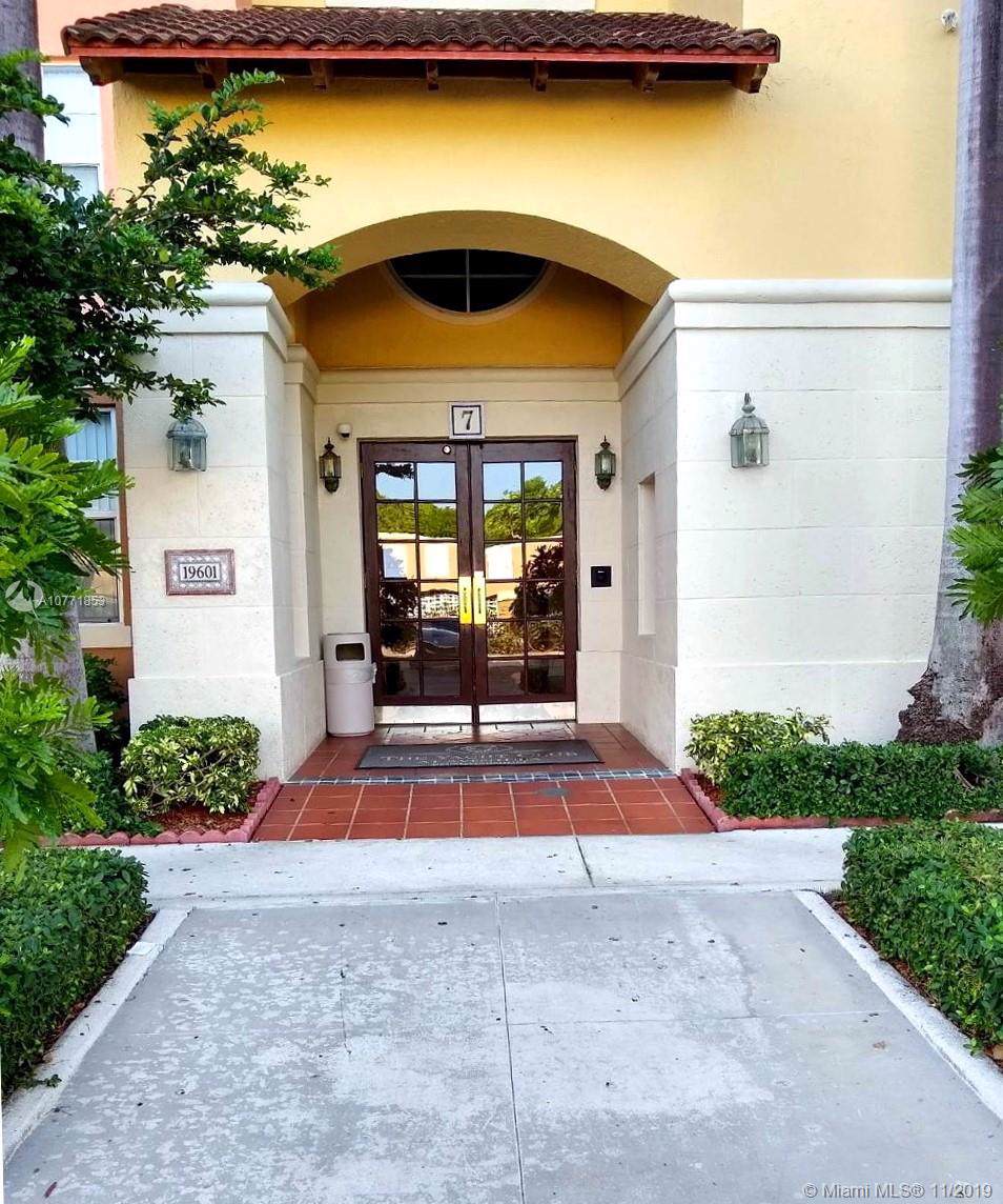 19601 Country Club Dr - Photo 1