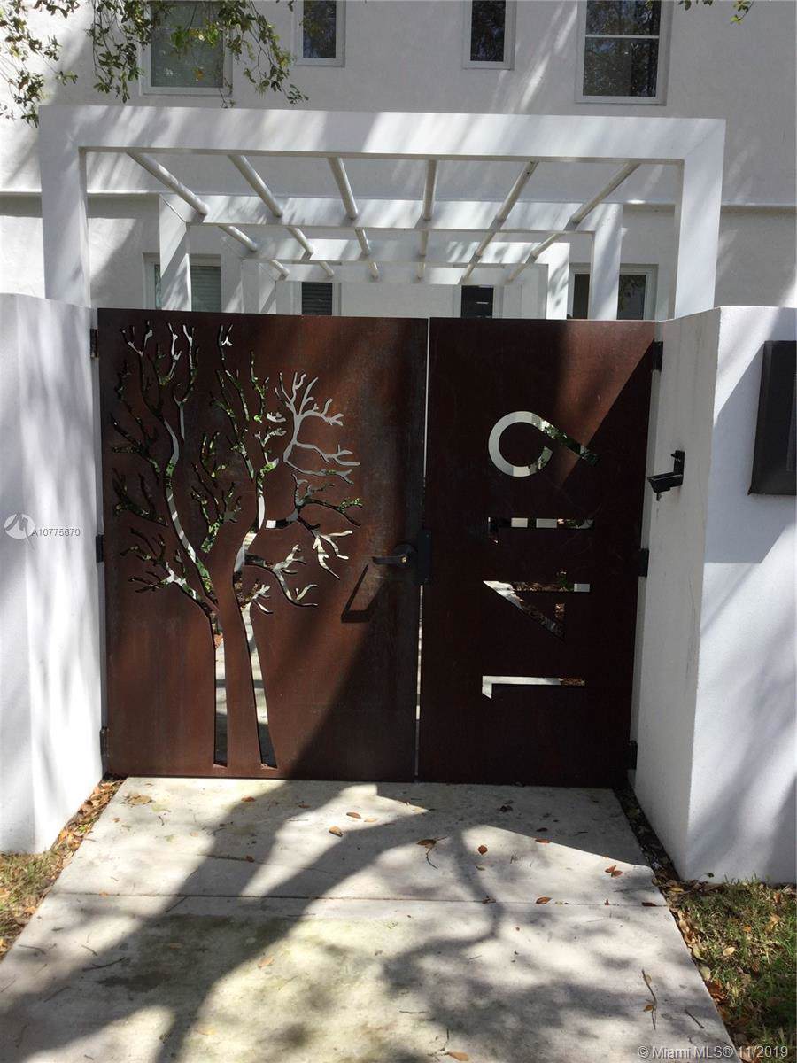 1419 West Ave - Photo 1