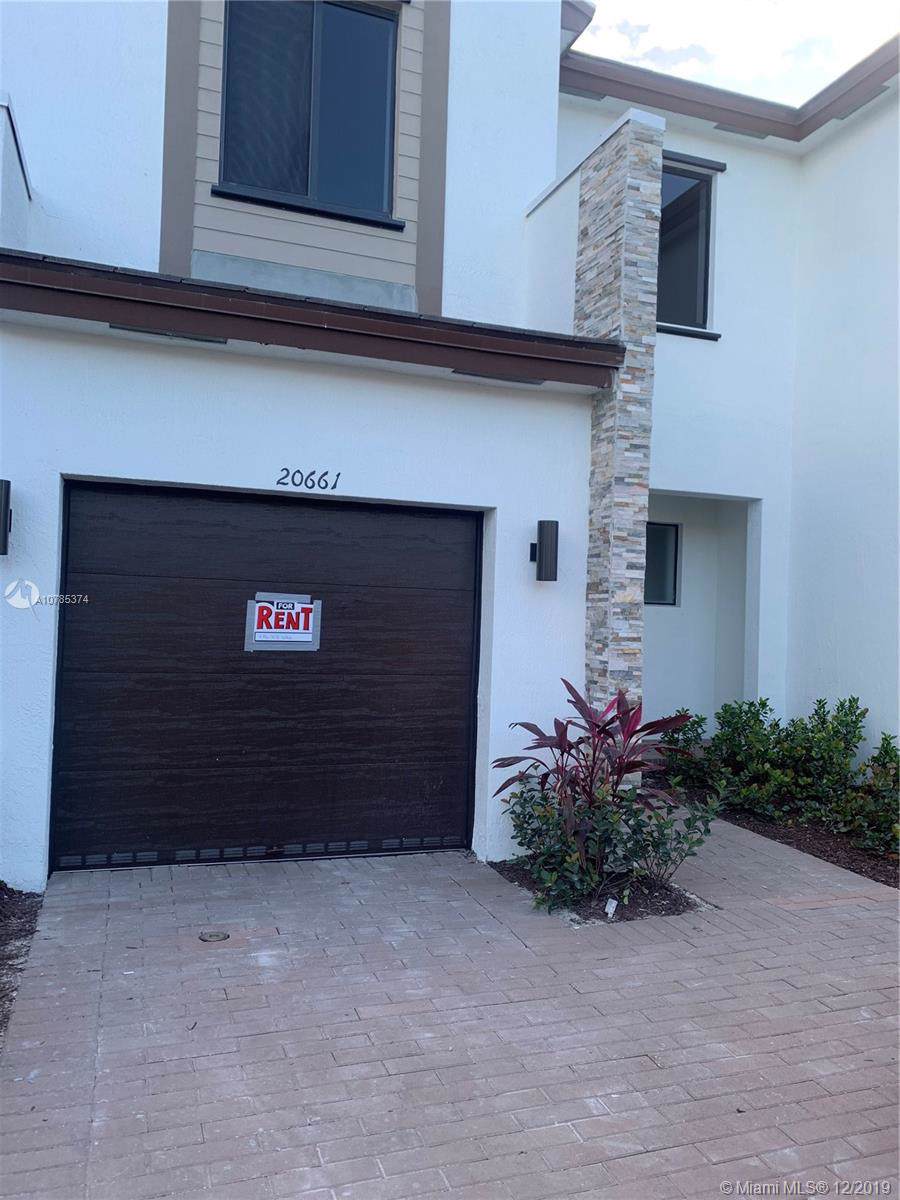 20661 2 Court - Photo 1
