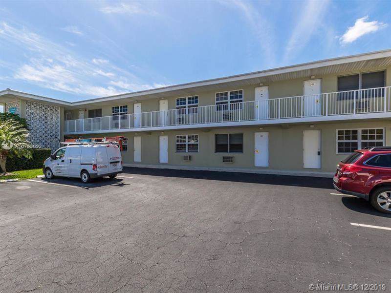 1105 Riverside Dr - Photo 1