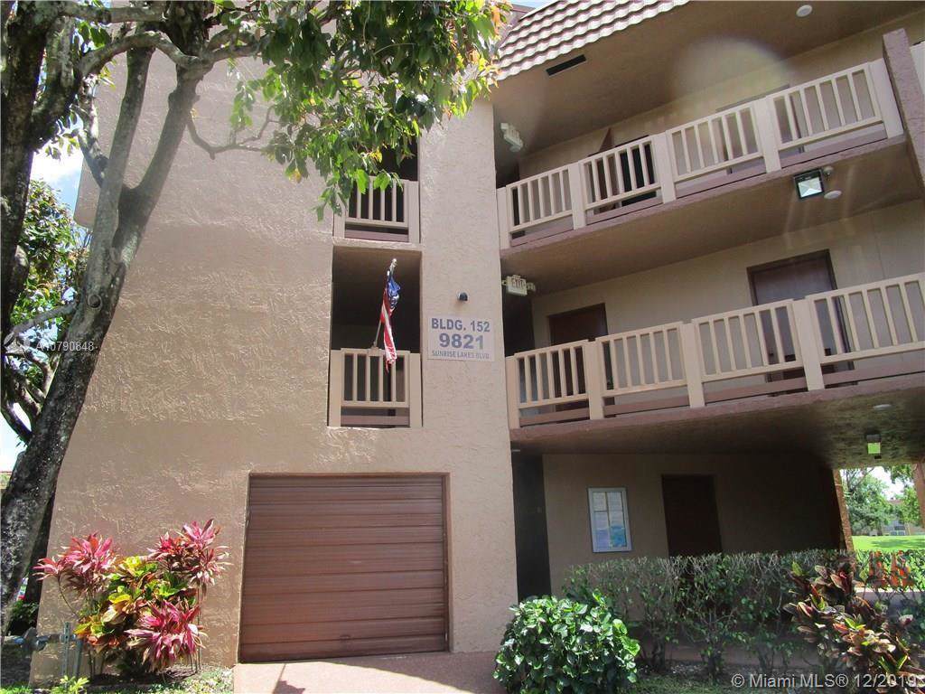 9821 Sunrise Lakes Blvd - Photo 1