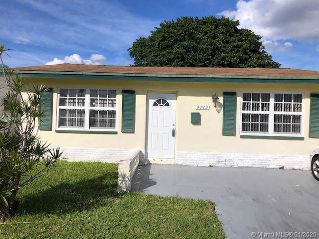 4719 44th St - Photo 1