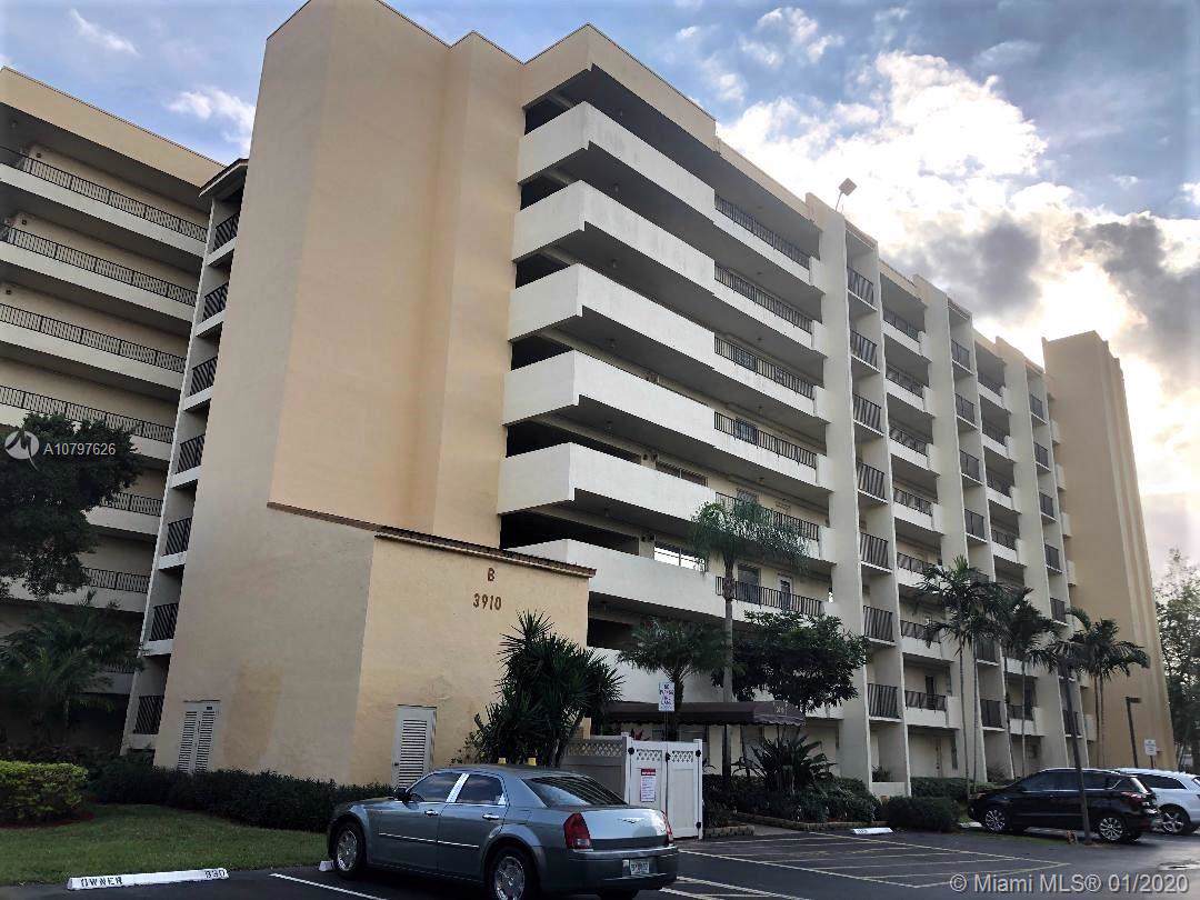 3910 Inverrary Blvd - Photo 1