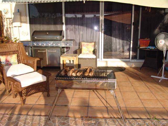945 26th Ave - Photo 1