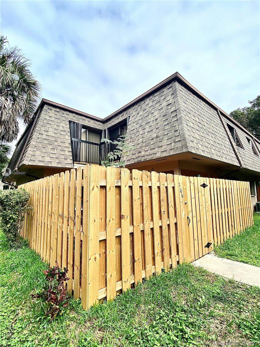 14281 94th Cir Ln - Photo 1