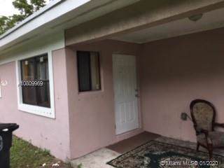 440 136th St - Photo 1