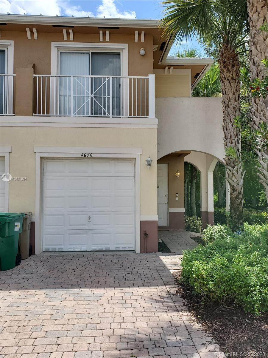 4670 75th Way - Photo 1