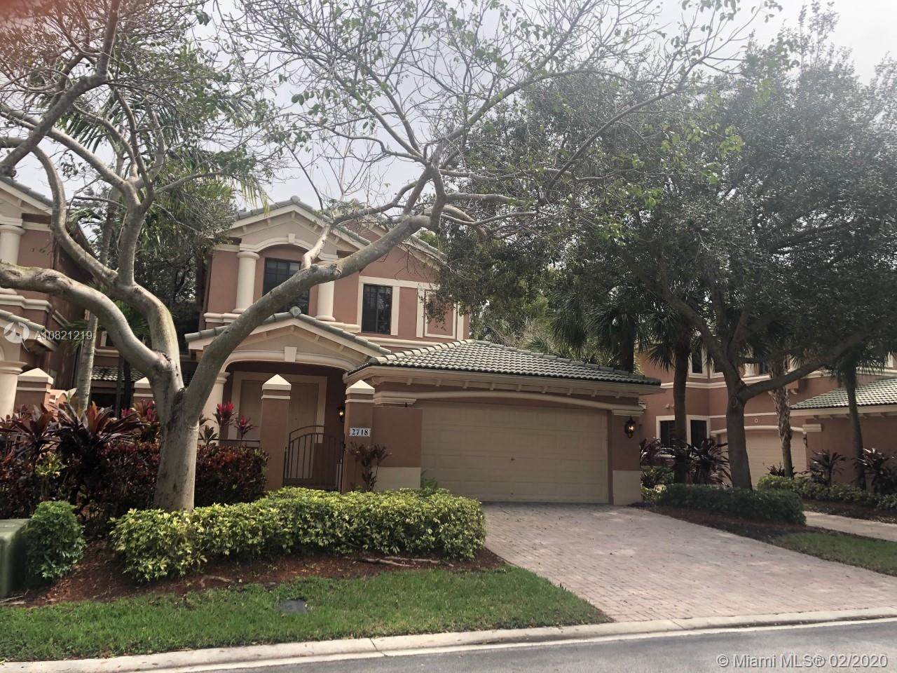 2718 Kinsington Cir - Photo 1