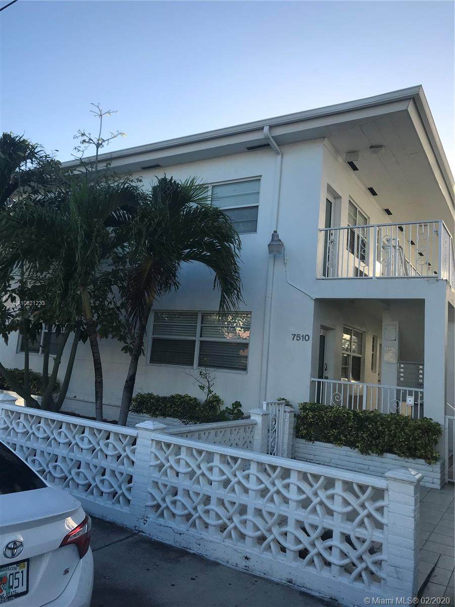 7510 Carlyle Ave - Photo 1