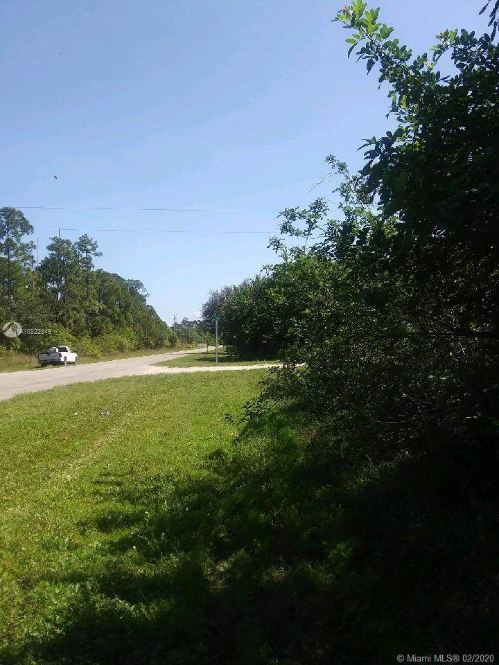 424 Montura Avenue - Photo 1