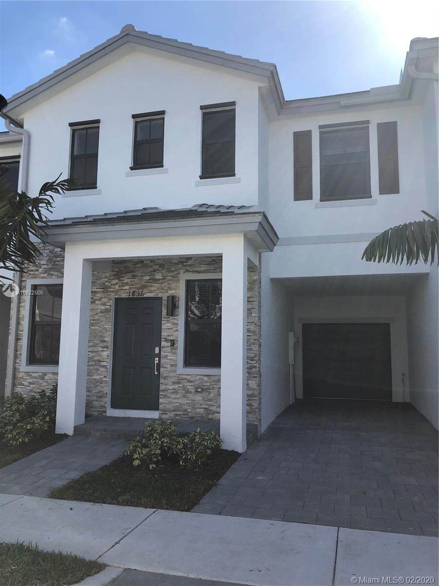 1636 29th St - Photo 1
