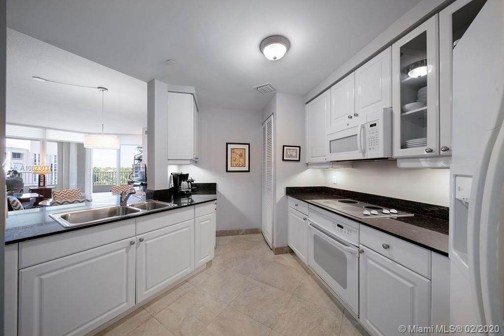 705 Crandon Blvd - Photo 1