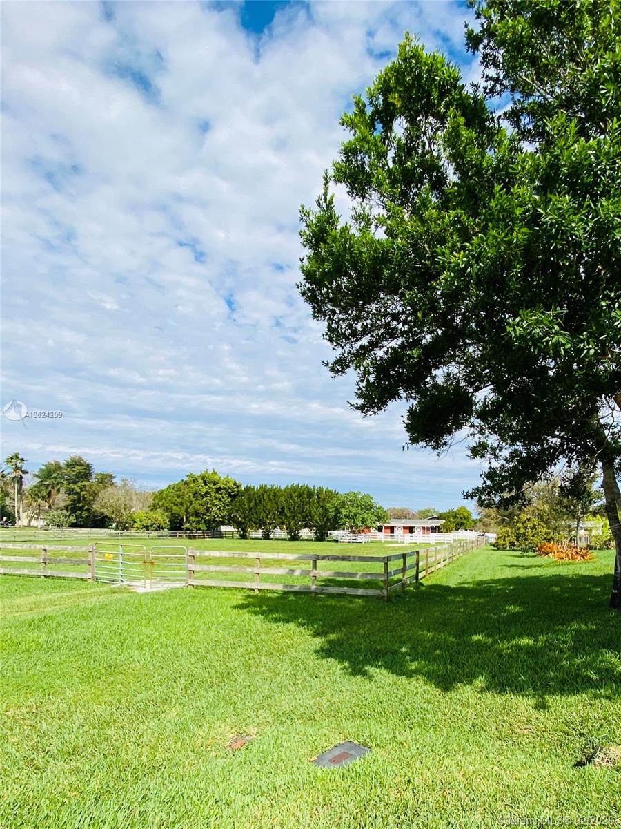 205 51 - Photo 1
