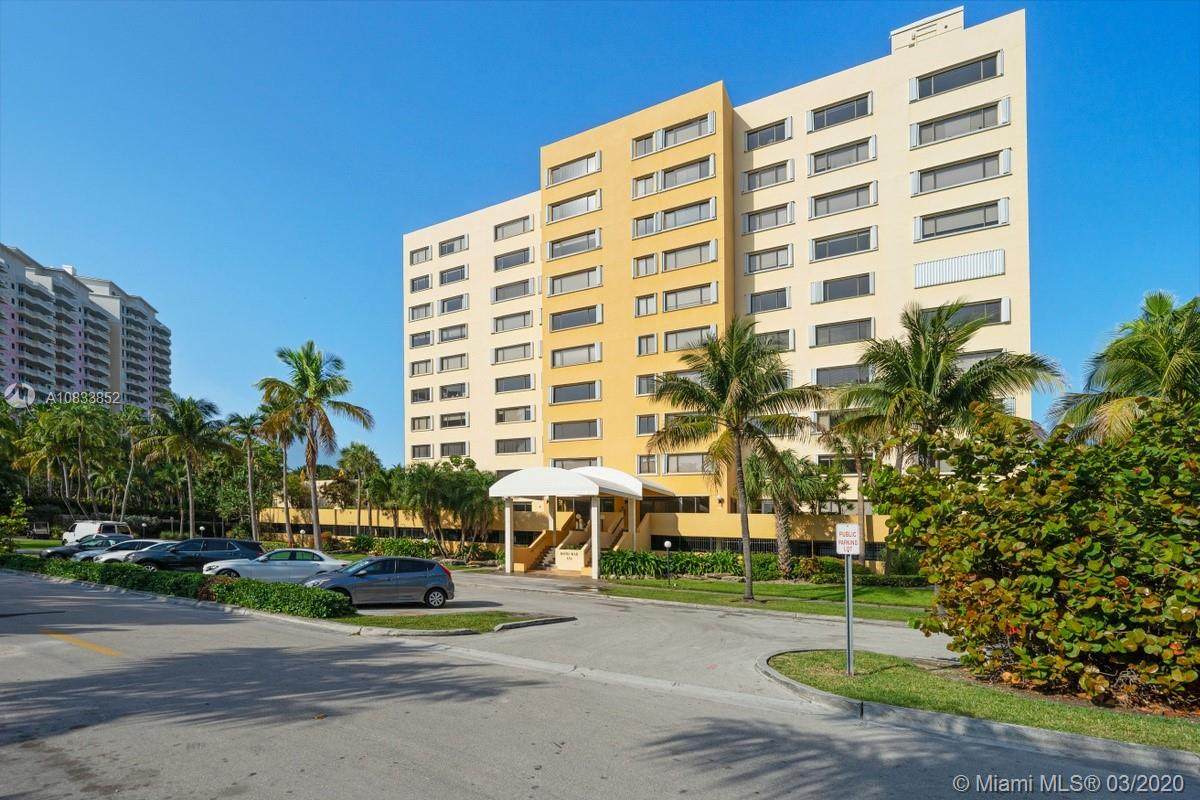 650 Ocean Dr - Photo 1