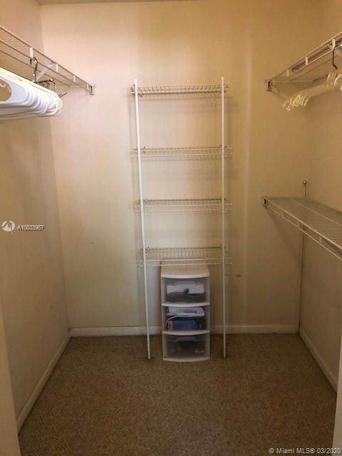 720 Sapodilla Ave - Photo 1