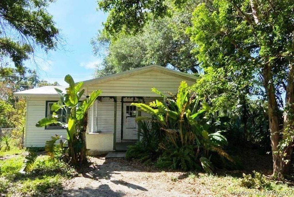 1625 30th Ave - Photo 1