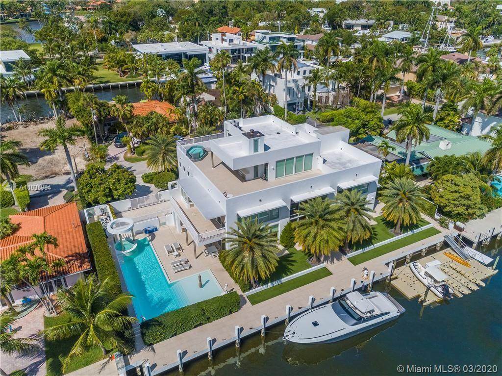 500 Isle Of Capri Dr - Photo 1