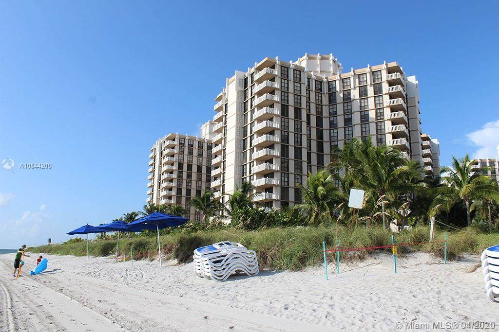 1121 Crandon Blvd - Photo 1