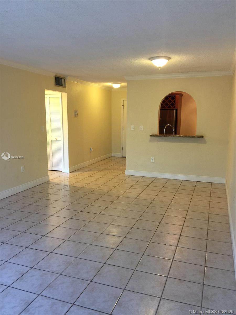 1650 Le Jeune Rd - Photo 1