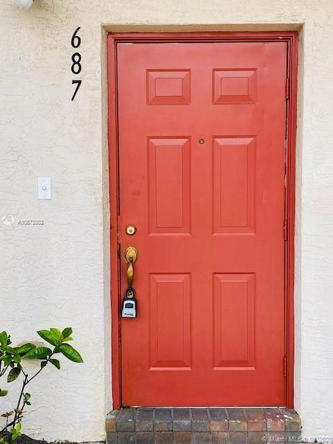 687 42nd Ave - Photo 1
