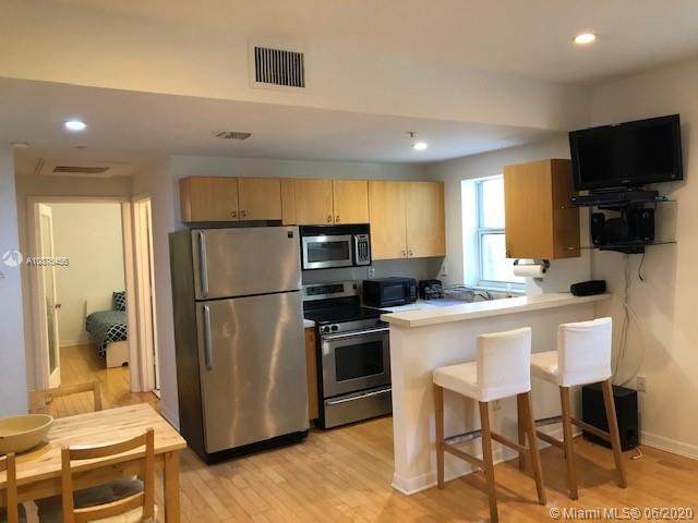 1542 Drexel Ave - Photo 1