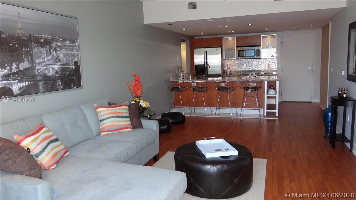 185 7th St - Photo 1