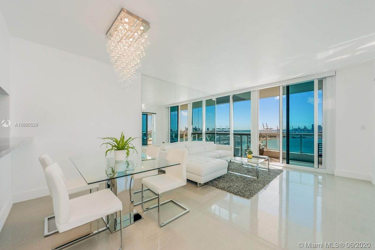 540 West Ave - Photo 1