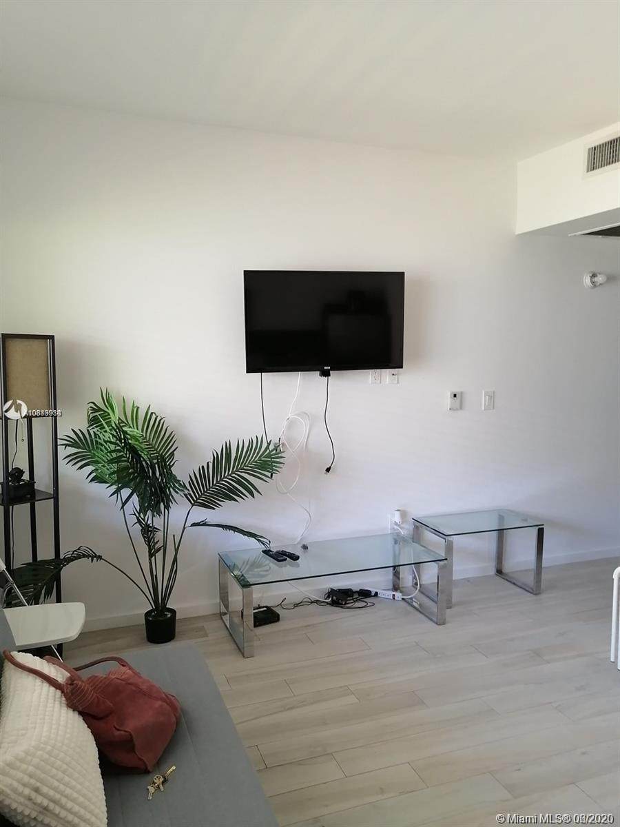 820 15 - Photo 1