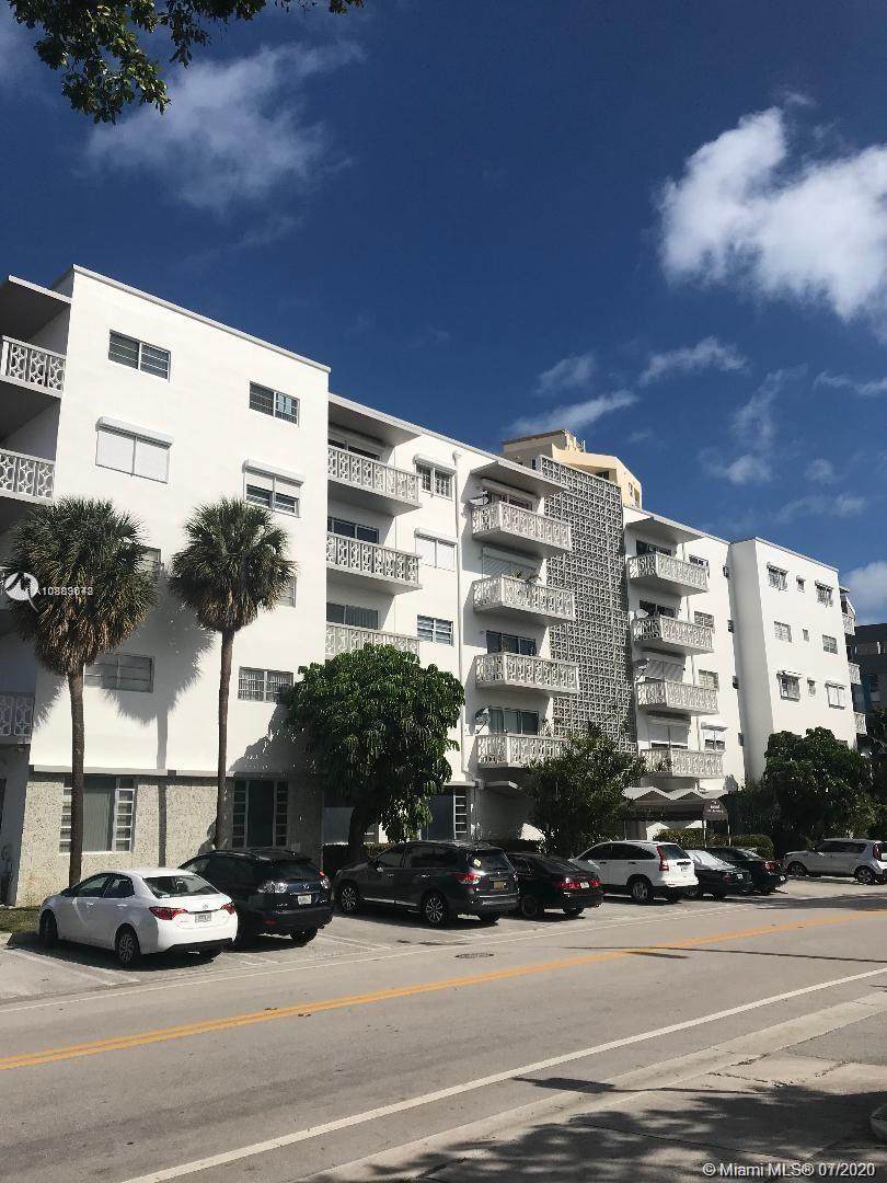 9700 Bay Harbor Dr - Photo 1
