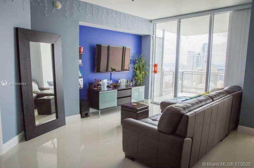 350 Miami Ave - Photo 1
