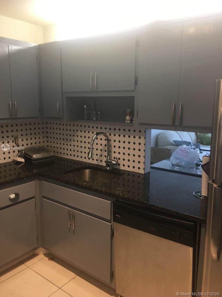 16400 Ne 17th Ave - Photo 1