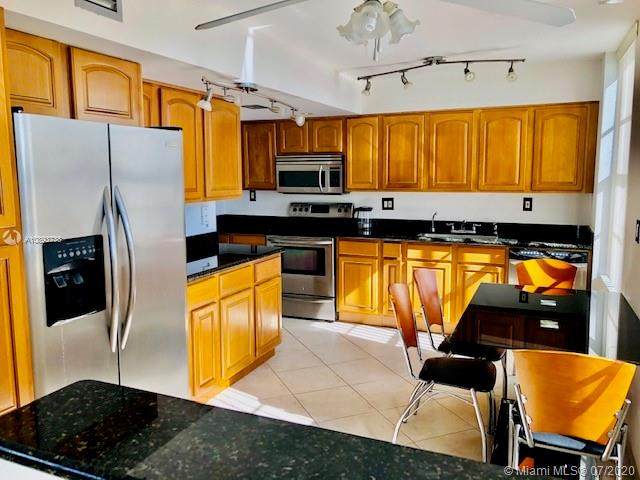 231 174th St - Photo 1