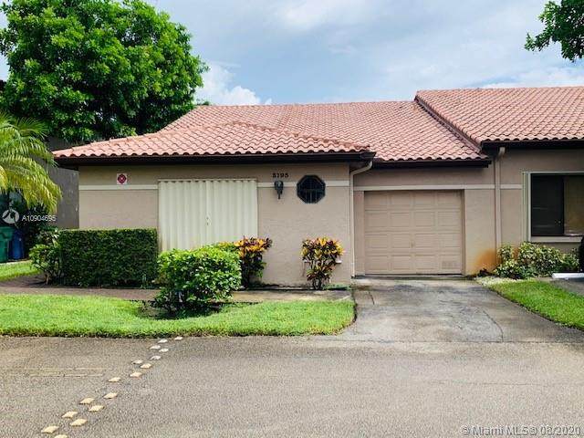 3195 La Mirage Dr - Photo 1
