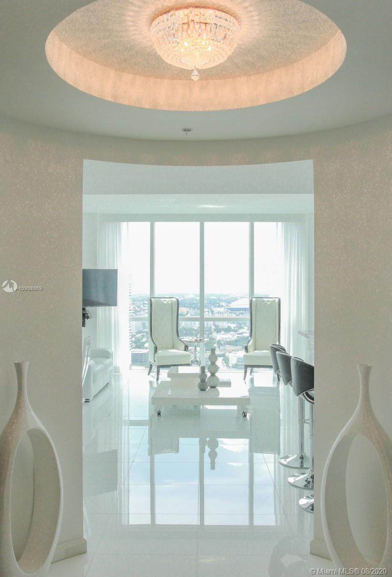 244 Biscayne Blvd - Photo 1