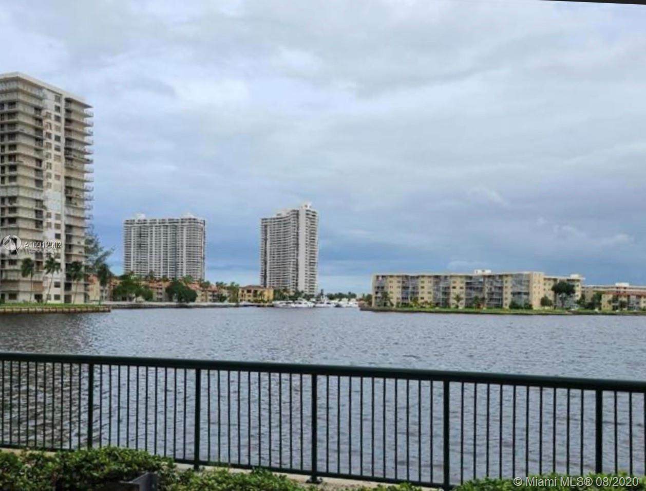 18151 31st Ct - Photo 1