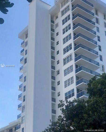 3015 Ocean Blvd - Photo 1
