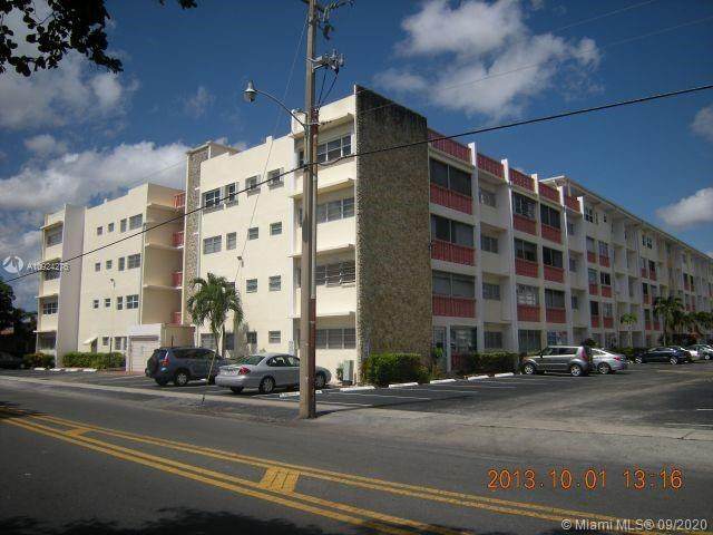 215 3rd Ave - Photo 1