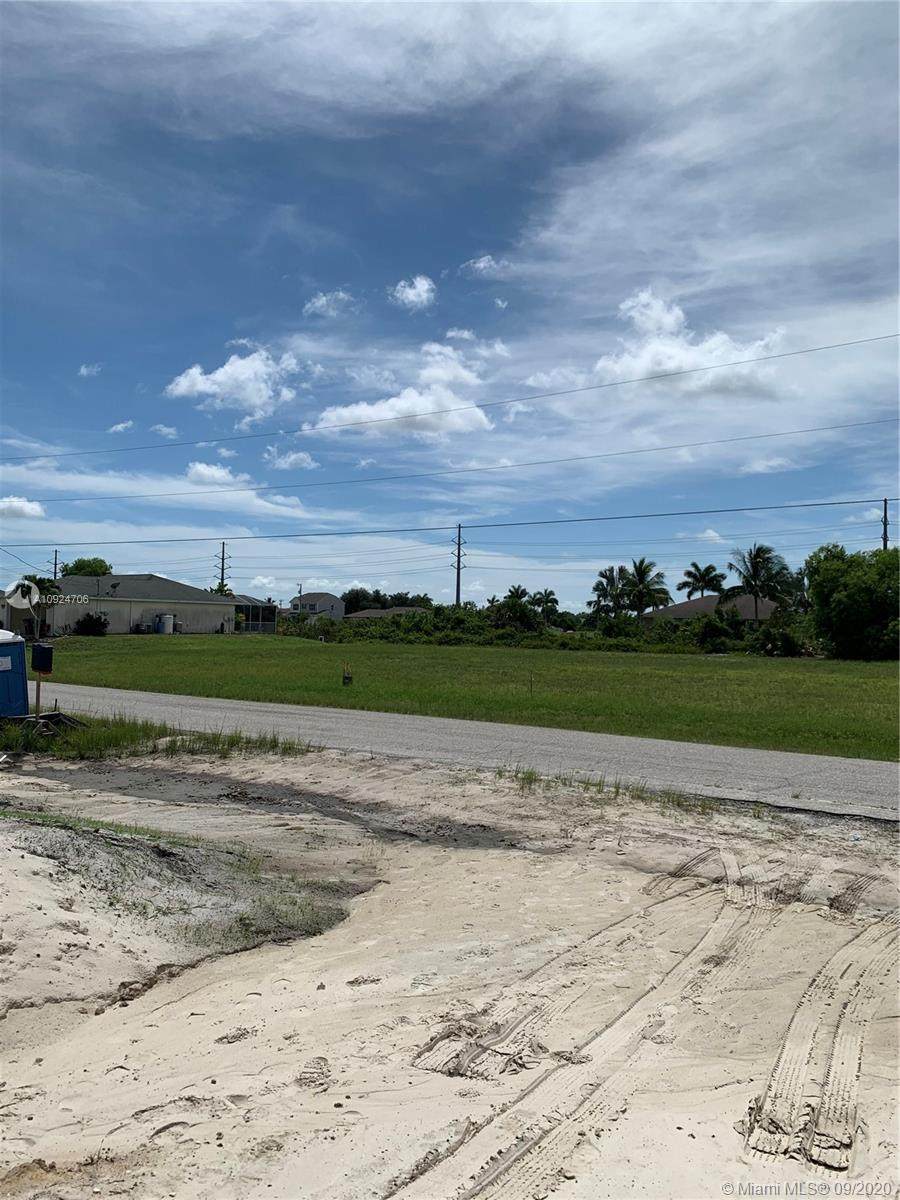 216 23 Ave - Photo 1