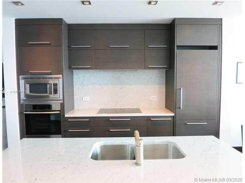 900 Biscayne Blvd - Photo 1