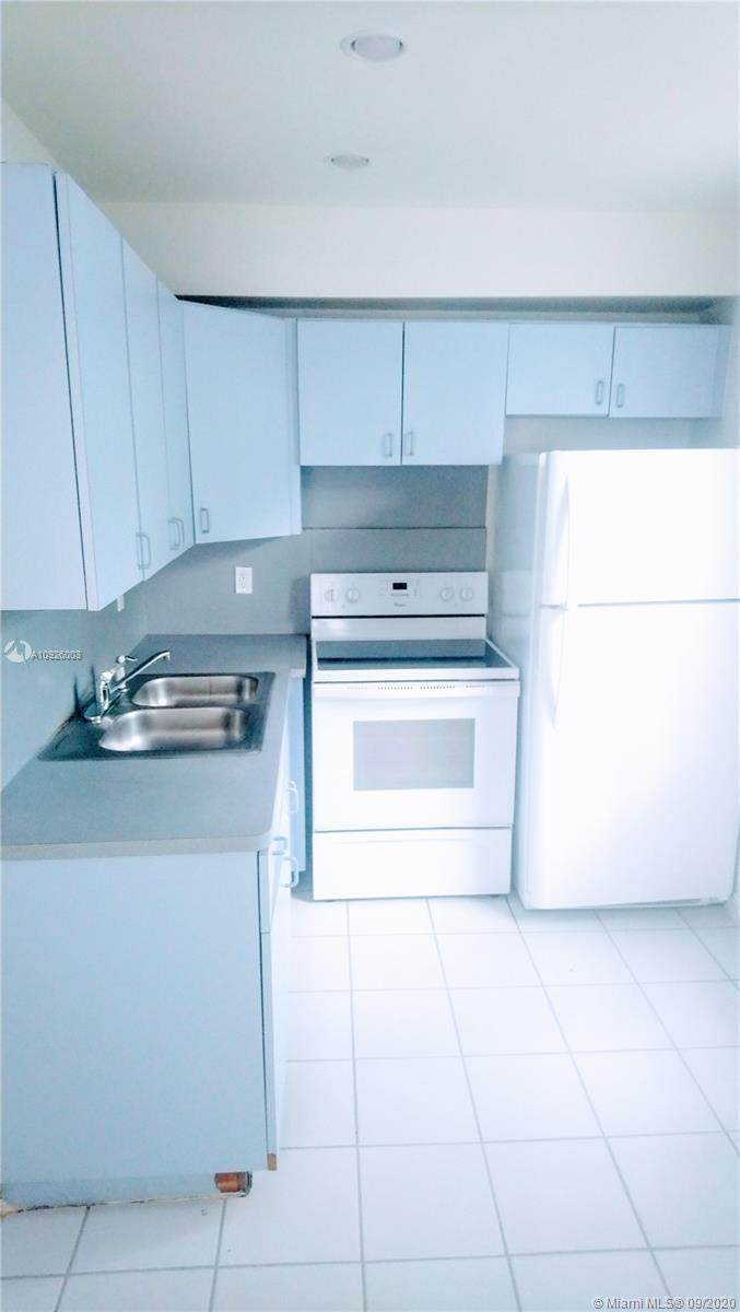 3453 23rd Ter - Photo 1