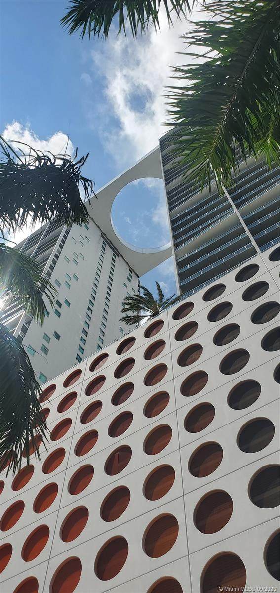 500 Brickell Ave - Photo 1