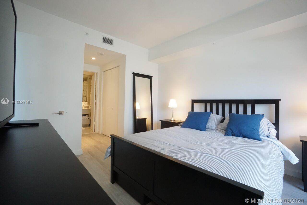 55 9th St - Photo 1