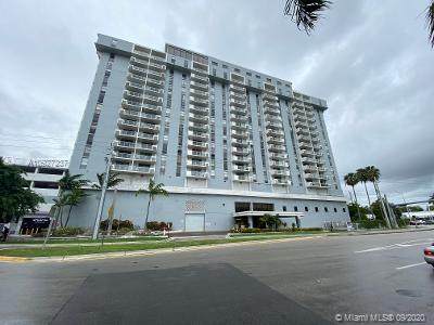 13499 Biscayne Blvd - Photo 1