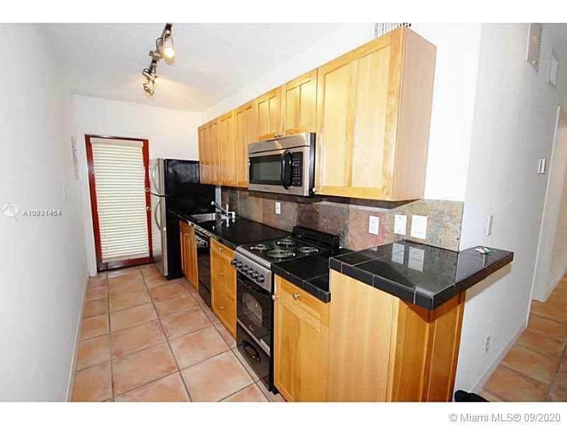 8310 Byron Av - Photo 1