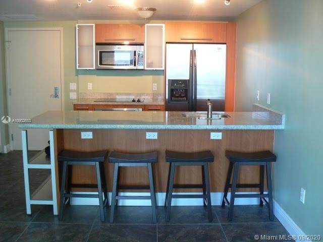 185 7th St - Photo 1