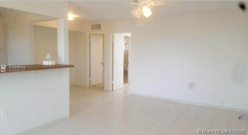 910 Michigan Ave - Photo 1