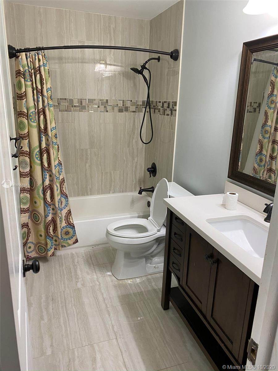 3920 Woodside Dr - Photo 1