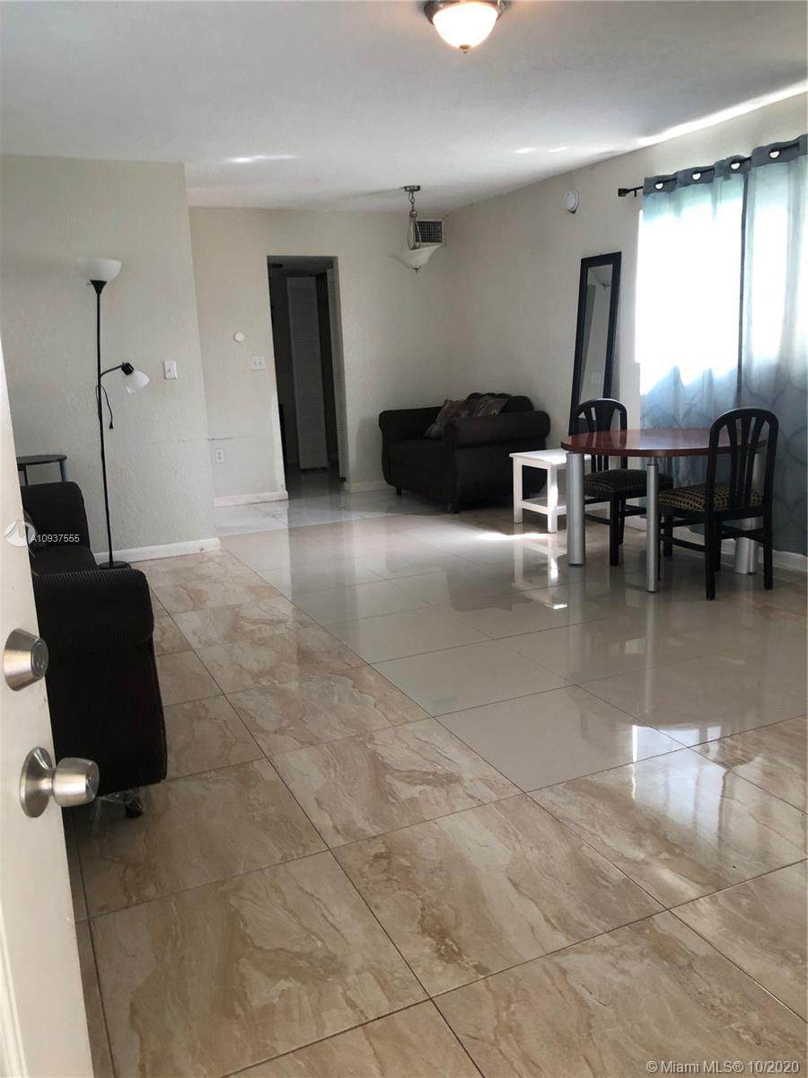 110 7th St - Photo 1