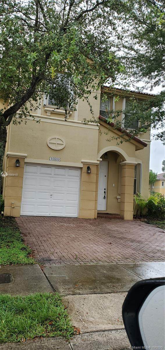 10809 81st Ln - Photo 1