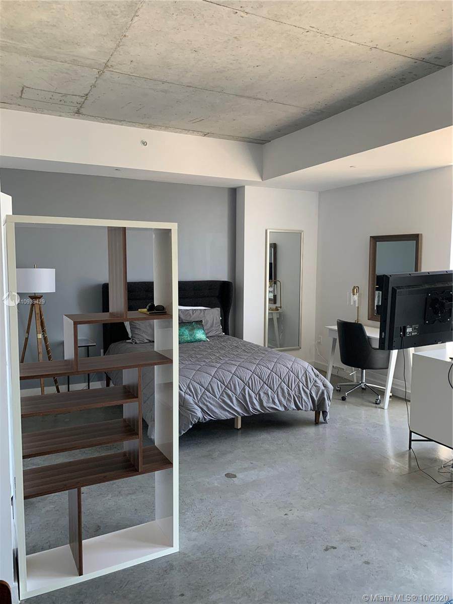 151 SE 1st Street - Photo 1